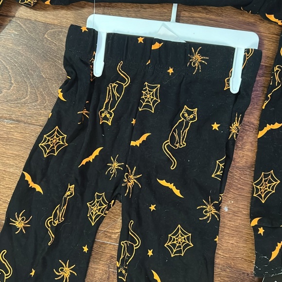 NWT Girls Disney Hocus Pocus Pajamas - Picture 4 of 5